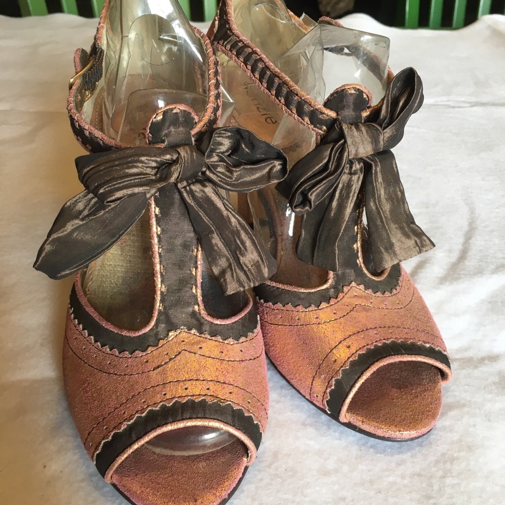 Kenzie Beloved 8 Rose Pink Gold Brown bows t-strap